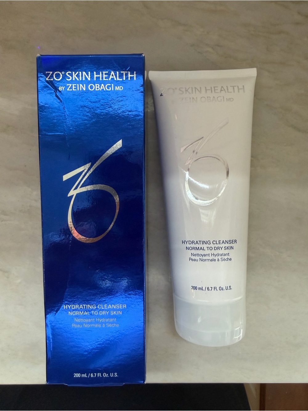 ZO Skin Health Hydrating Cleanser — White